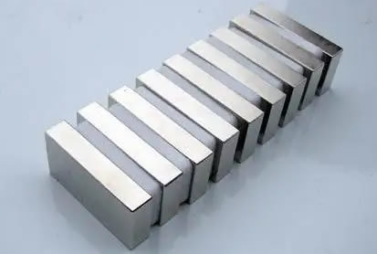 Can the magnetic poles of permanent magnets be changed?