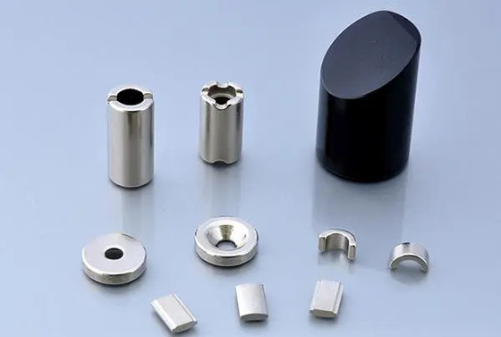 Magnetic characteristics and uses of injection molding