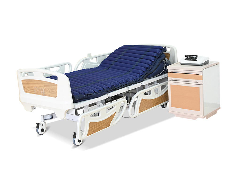 Anti-decubitus air mattress with back-up and leg-up