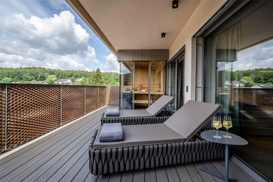 Outdoor Floor