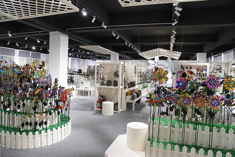 Porcelain home accessories