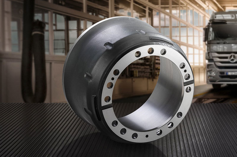What's the difference between a hub and a brake drum
