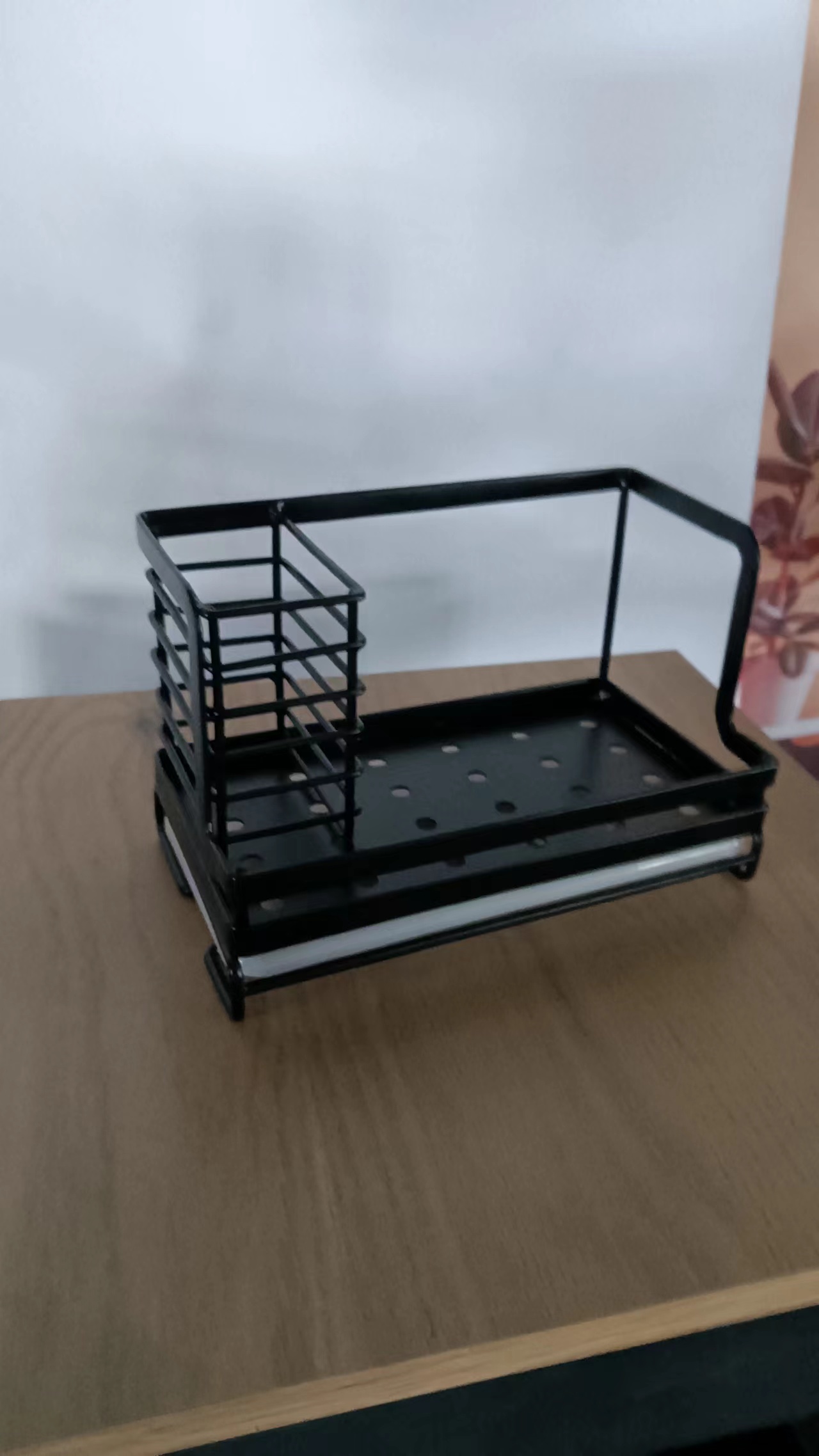 Schwarzer Küchen regal mit weißen Spüle Essstäbchen für kleine Küchen organisator Lager regal