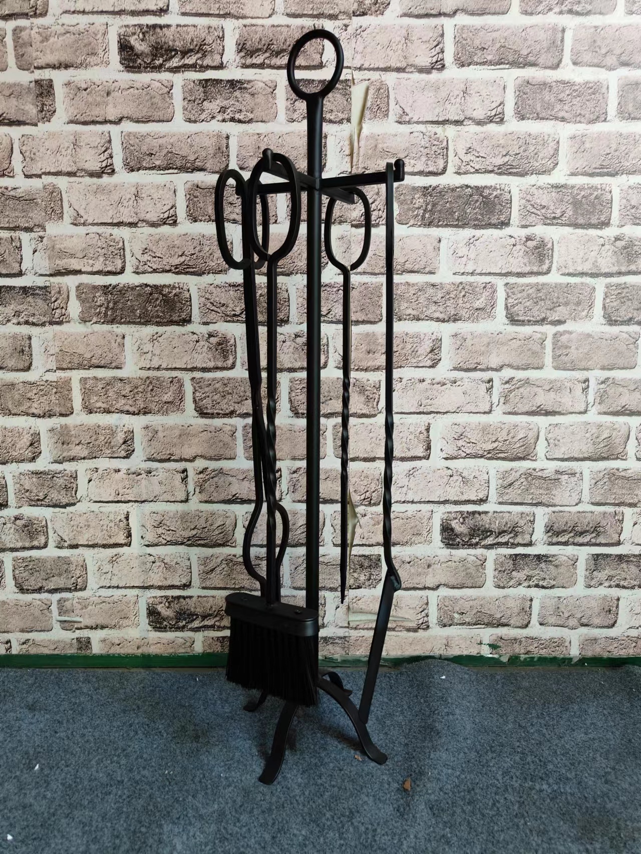 5 Pieces Fireplace Tools Set Indoor Wrought Iron Fire Set Fire Place Pit Modern Black Outdoor Accessories Kit