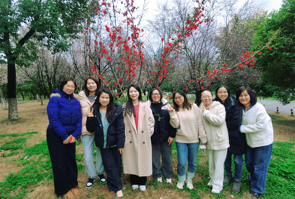 興冶檢測開展婦女節(jié)踏青活動—展巾幗風采 綻鏗鏘芳華