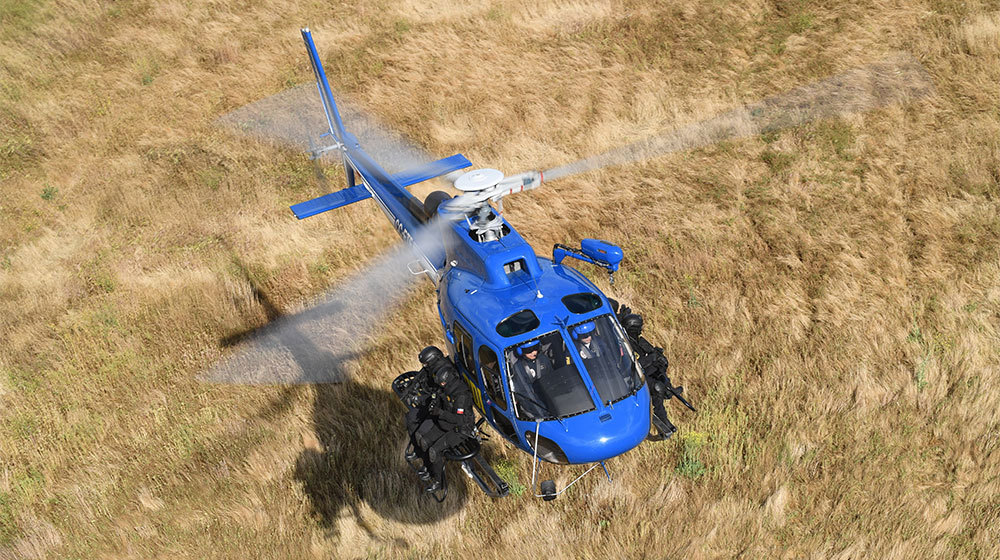 H125