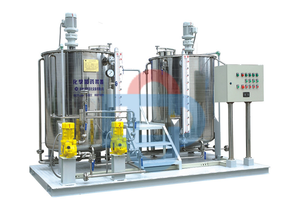 Hydrazine adding device