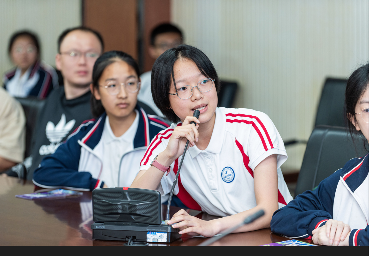 C:\Users\Administrator\Desktop\Wuhan Tennis Open ball boy selection comes to our school\4 (2).png