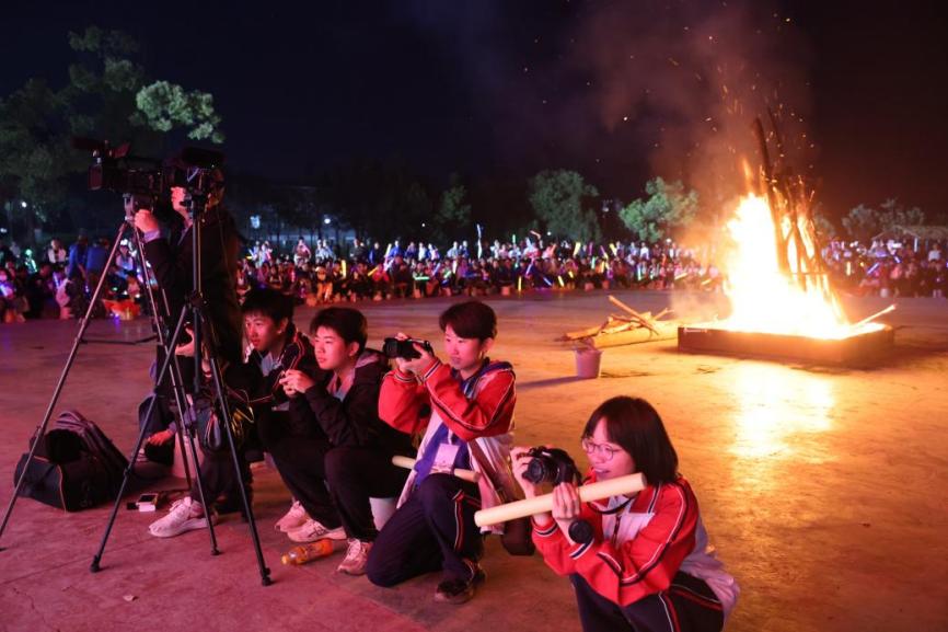 Xiao Ya Bonfire Party (13)