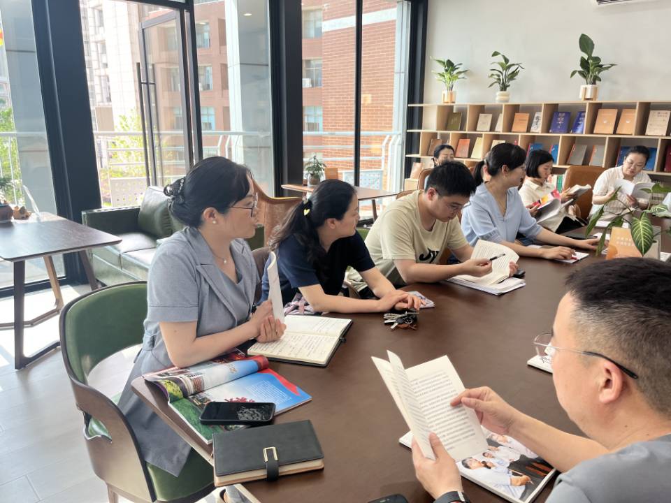 In -depth study of party rules, party discipline, help high school and finally sprint — Huashu Yizhong Senior Senior Three Branch held May Party Day Learning Activities