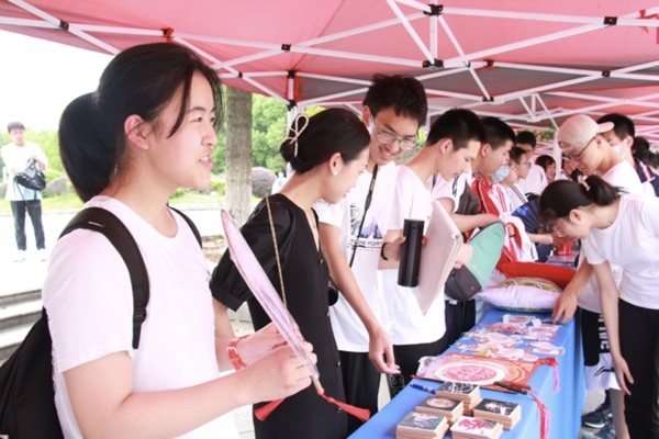 “Creative Youth Art Empowerment”-Our school held the closing ceremony of the 2022 Liberal Arts Education Festival and the Art and Cultural Creativity Fair