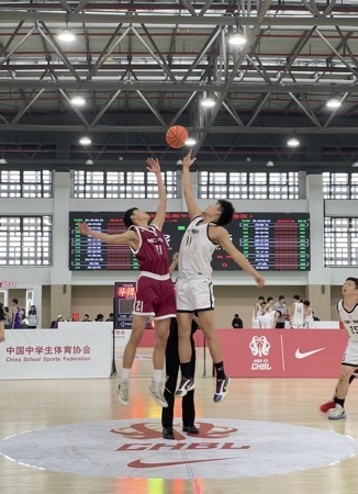 Our school’s men’s basketball team won the championship of the “2022-2023 China High School Men’s Basketball League Hubei Division”