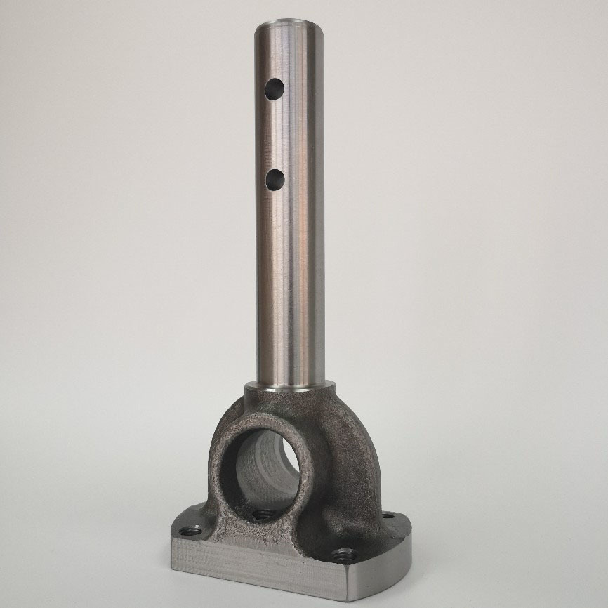 Hot forged and CNC machined flange shaft