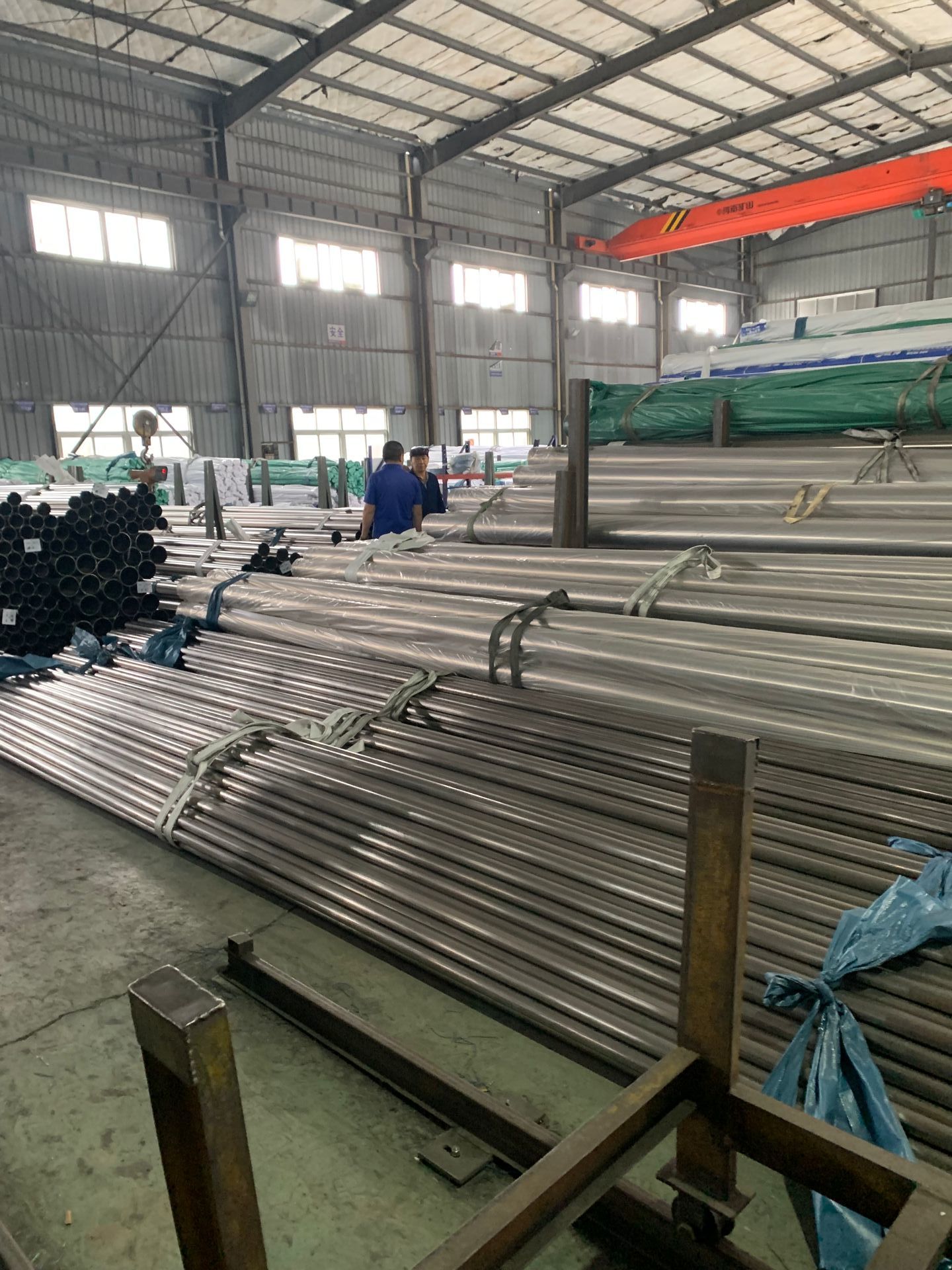 Stainless seamless pipe