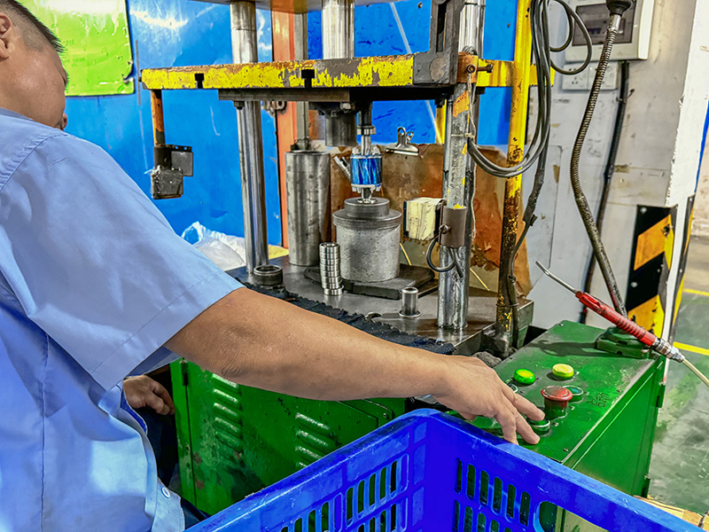 Mechanical equipment