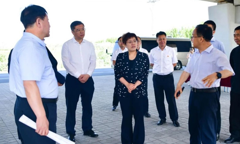 吴秀玲调研重点交通项目建设工作