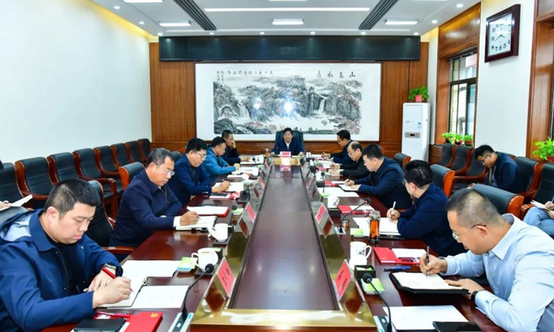 姜四清主持召开市委专题会议强调 坚持以人民为中心 持续提升服务水平 全力推动医疗卫生事业高质量发展