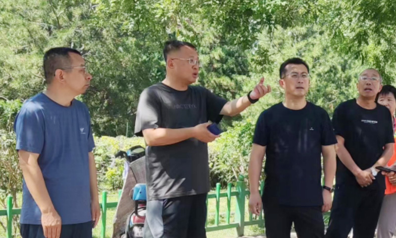 张彦调研督导园林环卫工作