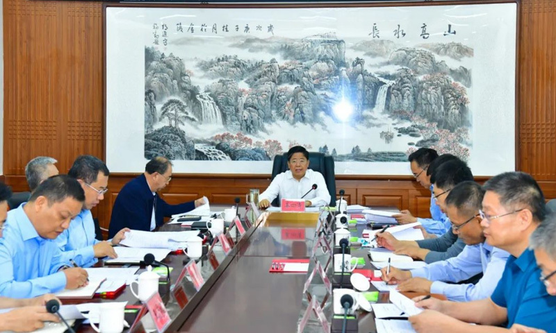 姜四清主持召开市委专题会议强调 下非常之功 用恒久之力 以实际行动打造开发区升级版