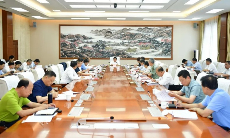 市委常委会召开会议