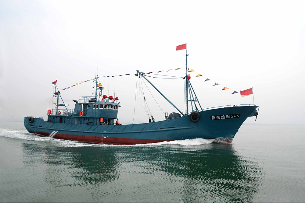 白银38m拖网渔船(RC8106)-船舶改造_船舶产品_荣成造船工业有限公司