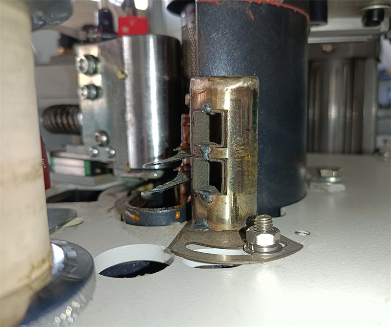 KX-890