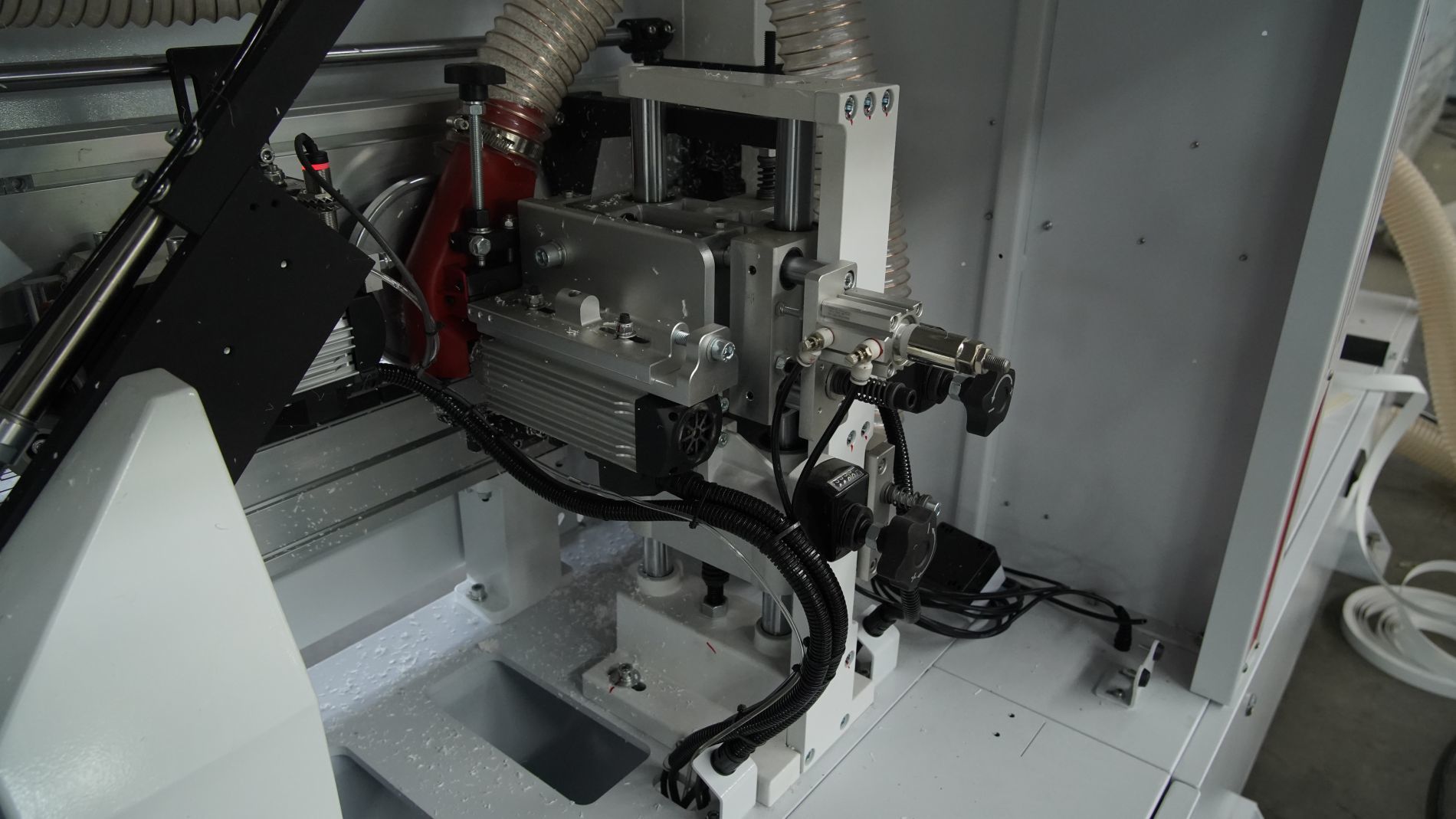 YXZ-550 edge banding machine