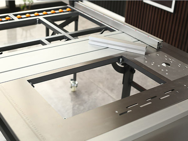 What are the main structures of screen printing machines?