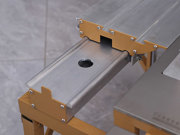 WJ300 saw table