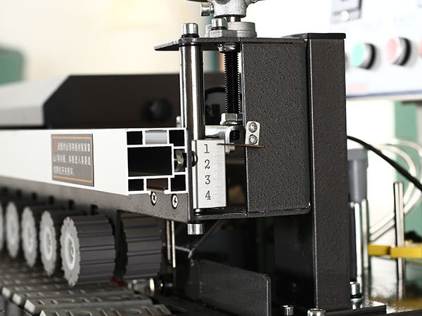 WFS-910H edge banding machine