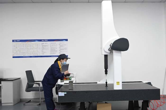 全自動三次元測定器