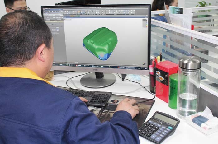 Analyze products using AUTOFORM software.