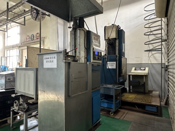 Super audio quenching machine Super audio quenching machine