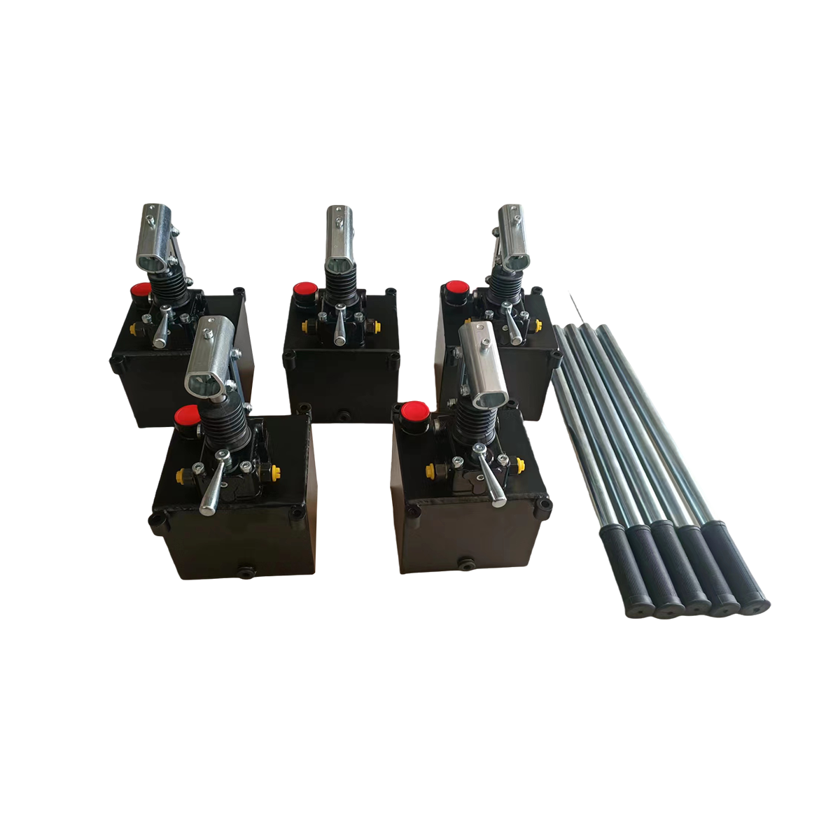 Two-way pressure maintaining manual pump with oil tank