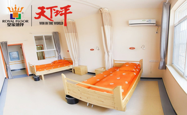 使用氟硅彈性地坪的房間
