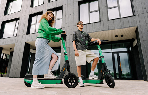 Scooter tyres have a direct impact on the handling, stability and comfort of the scooter