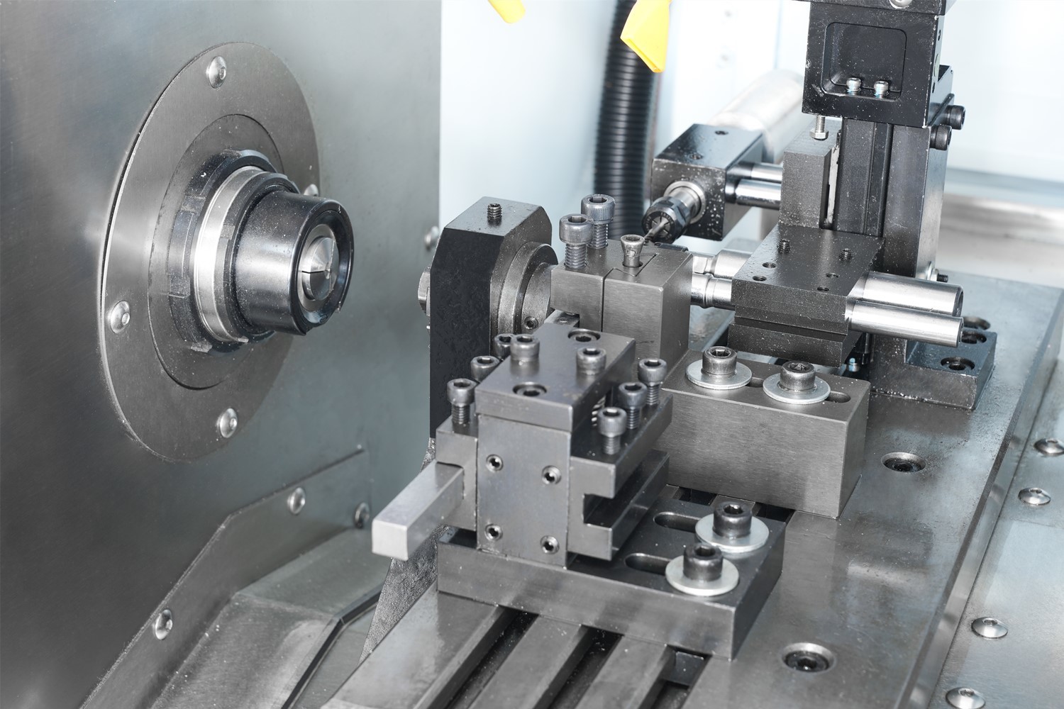 cnc mini metal turning lathe with live tooling