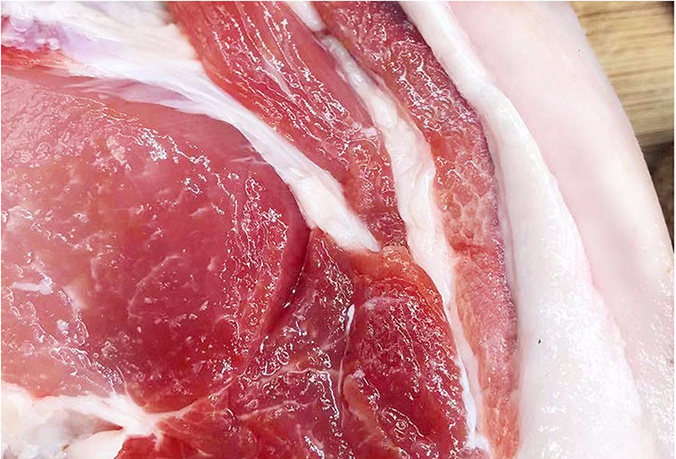 “六不用”黑豬肉