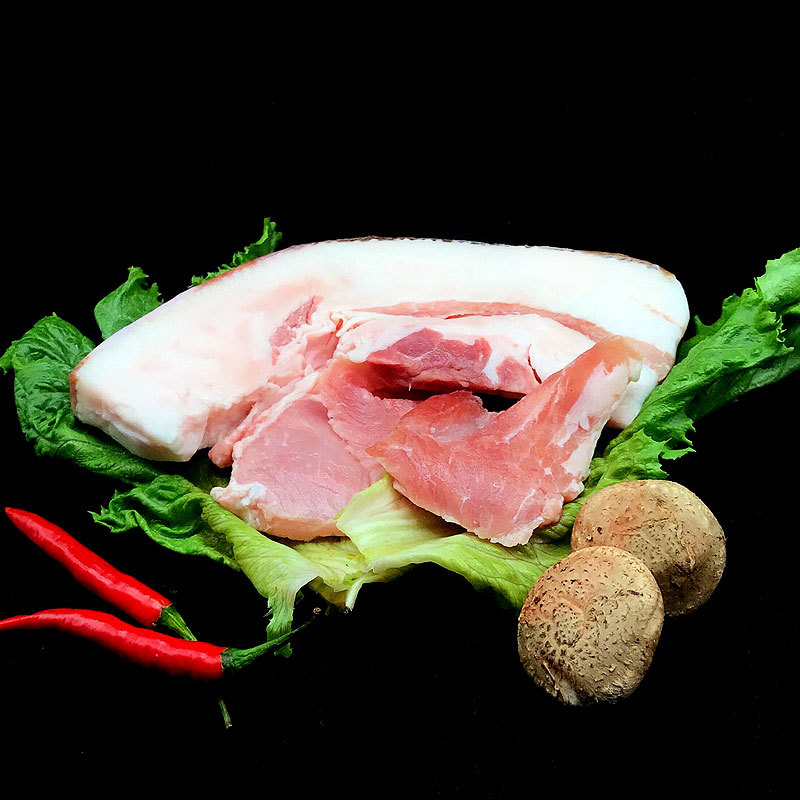 “六不用”黑豬肉