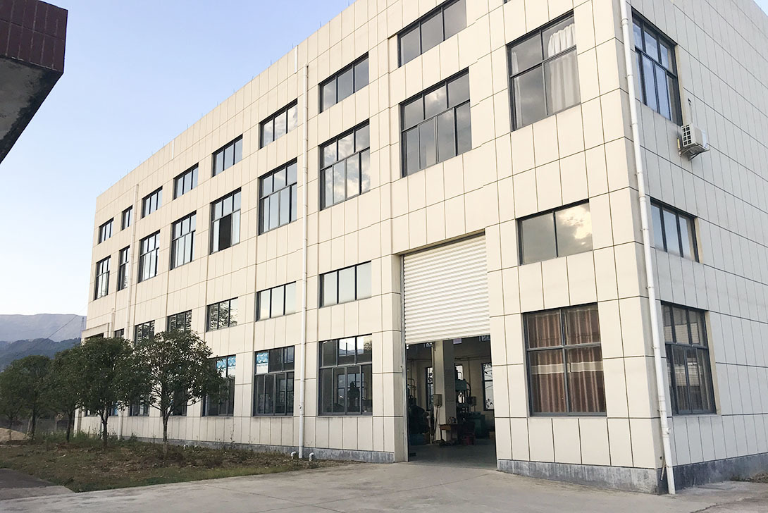 廠房設(shè)備
