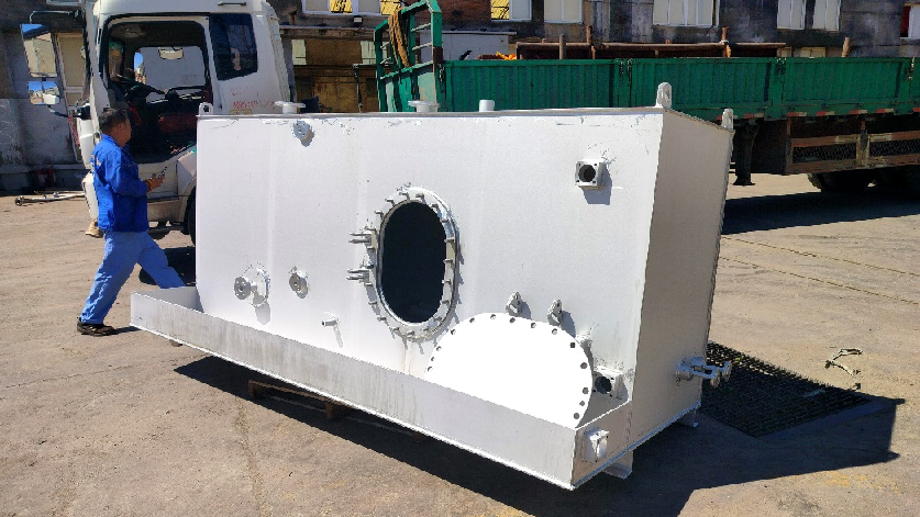 Marine water tank