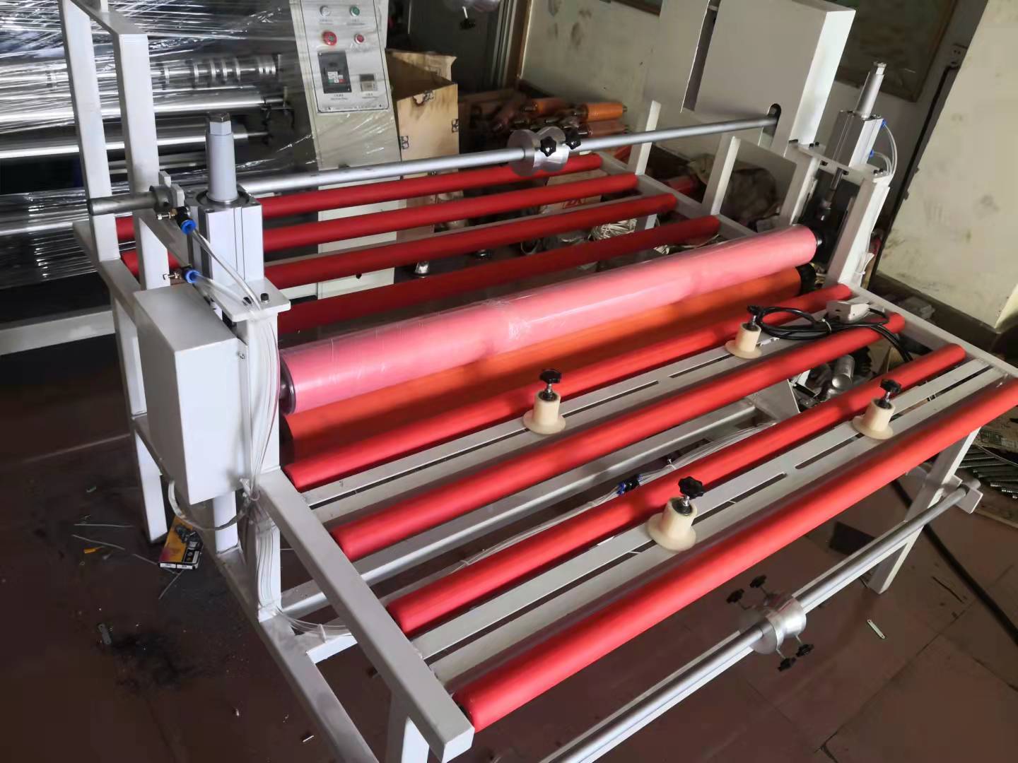 1800 wide aluminum plate large flat double-sided film laminating machine