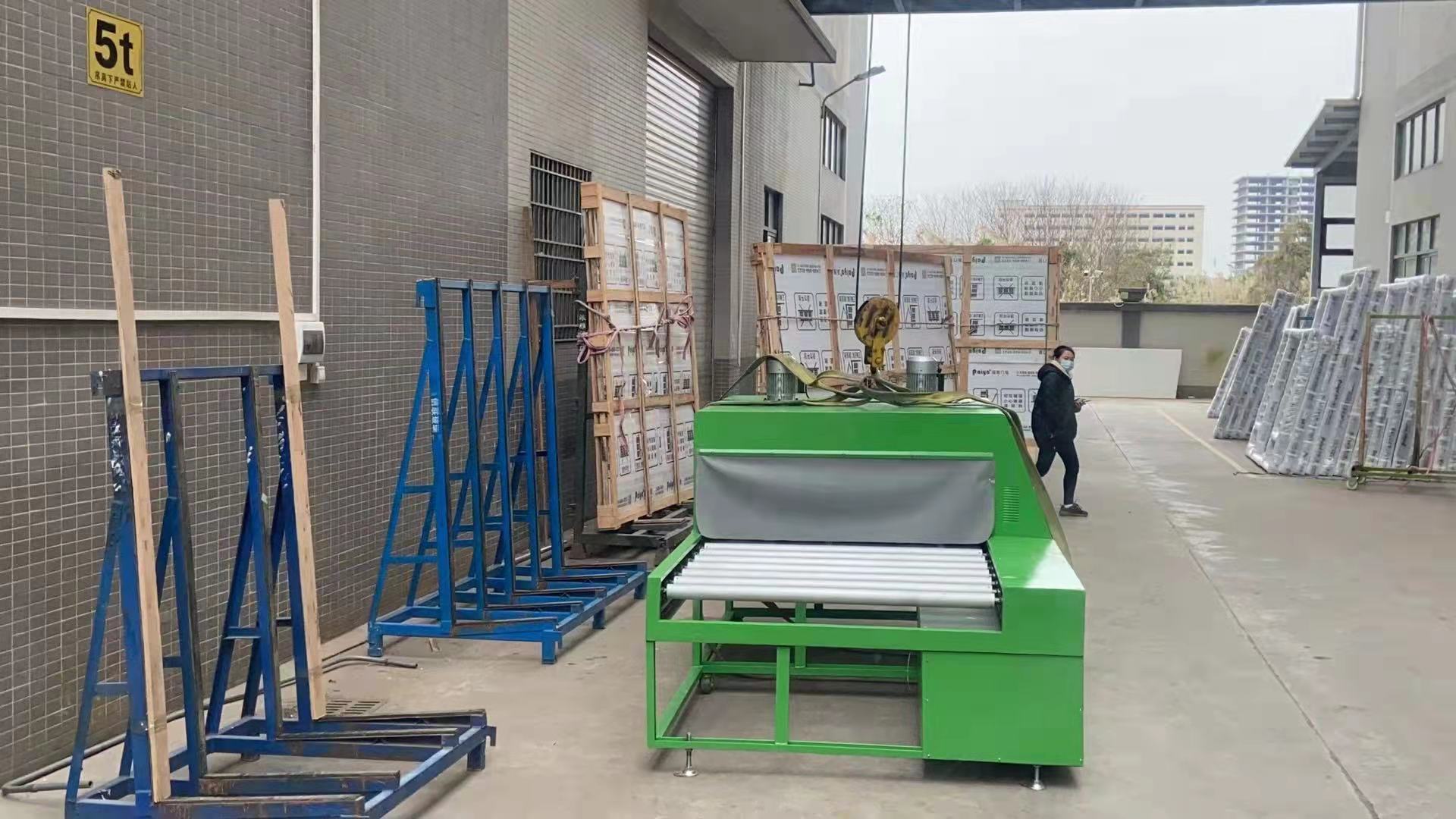 Door and window heat shrink packaging machine: Innovative packaging, leading a new chapter in the industry