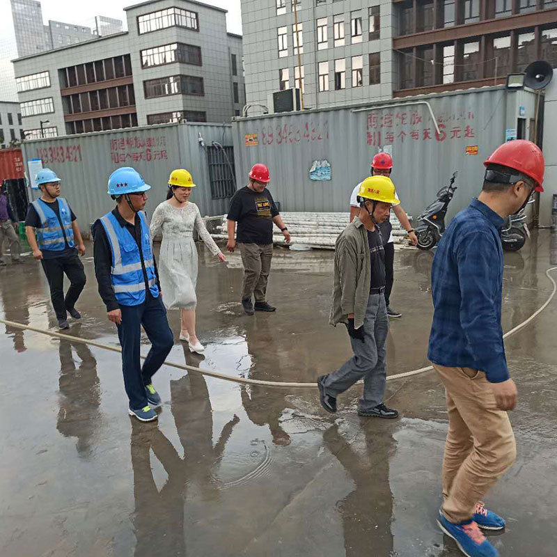 工作現(xiàn)場