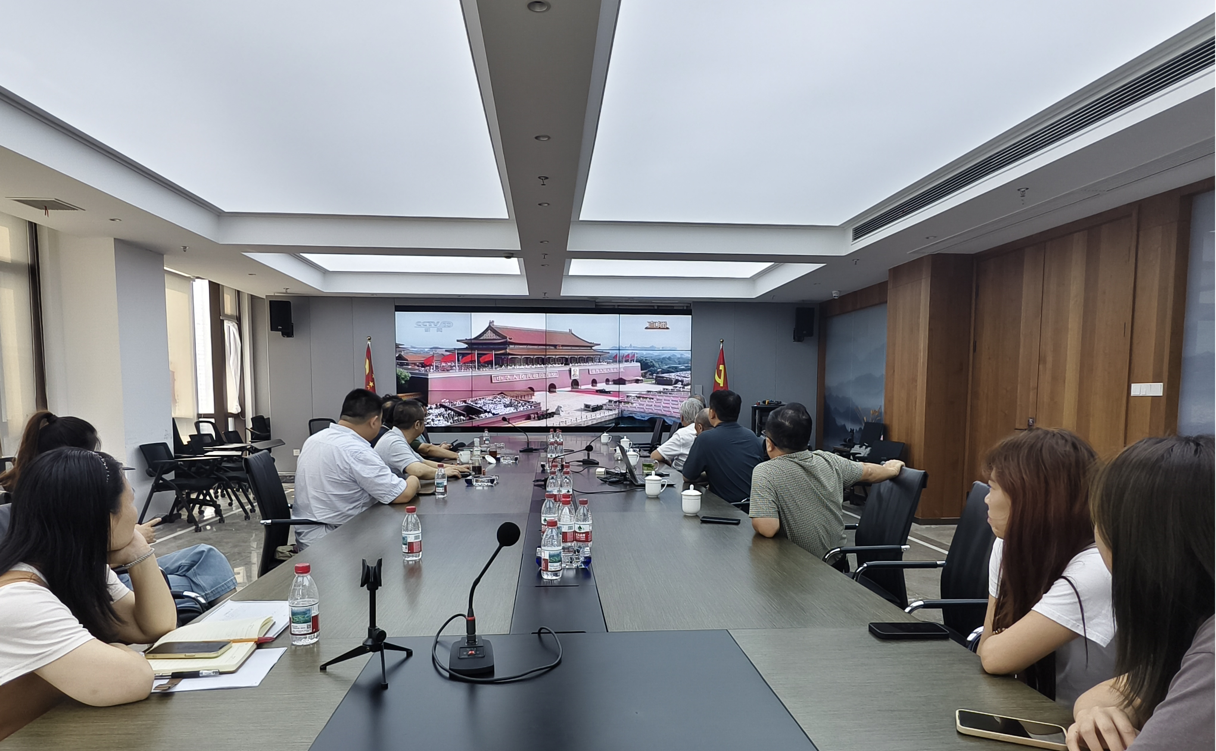 铭记历史Z?砥砺奋进新征E?——我公司开展“九三阅兵”主题党日活? title=
