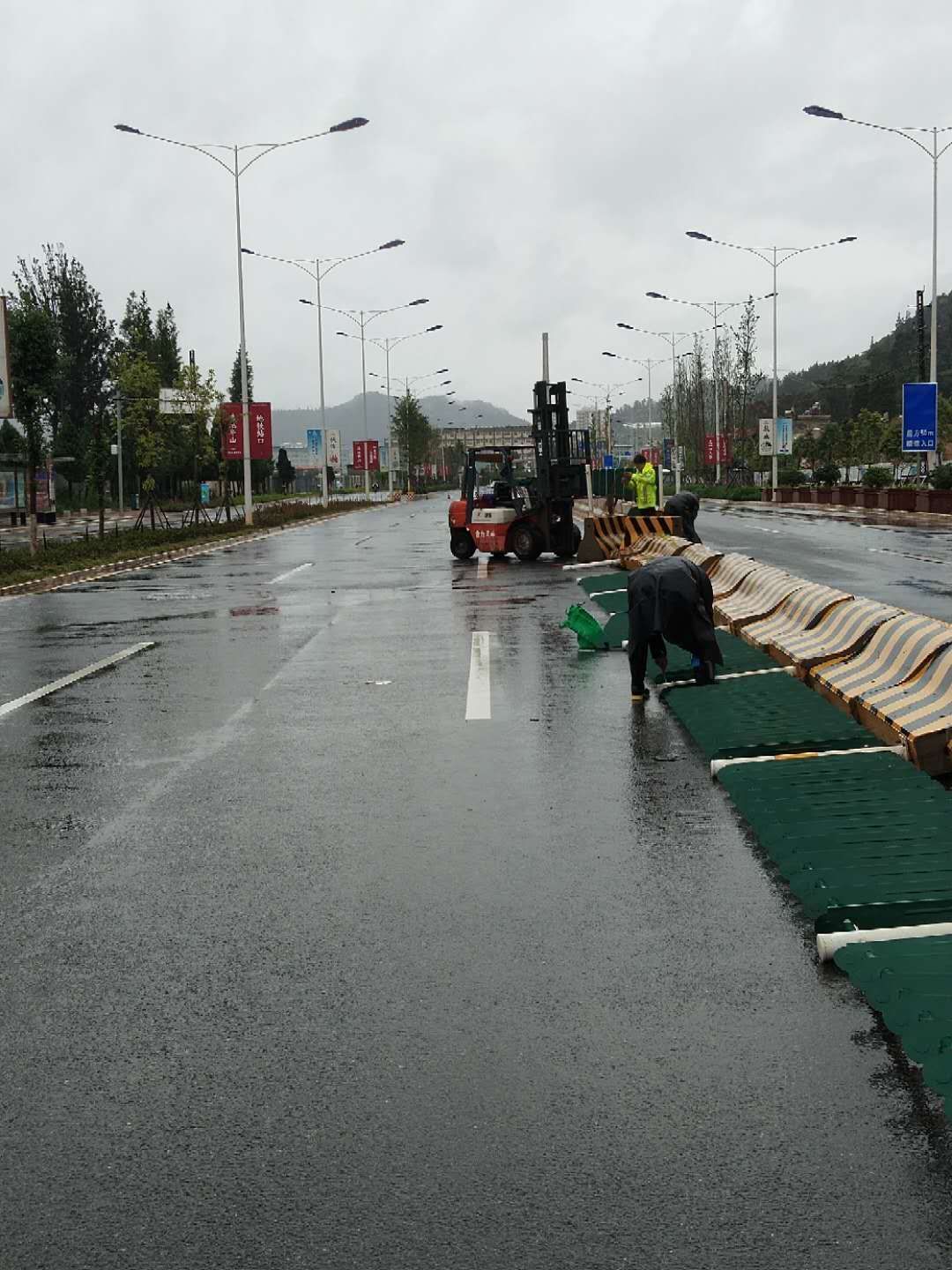 昆明市春雨路道路恢复提升工程