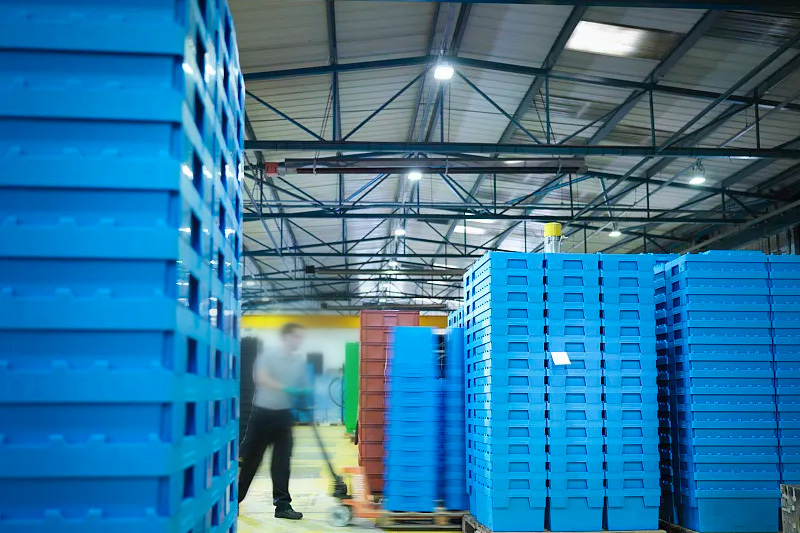 What are the unqualified quality in the production process of plastic logistics boxes?