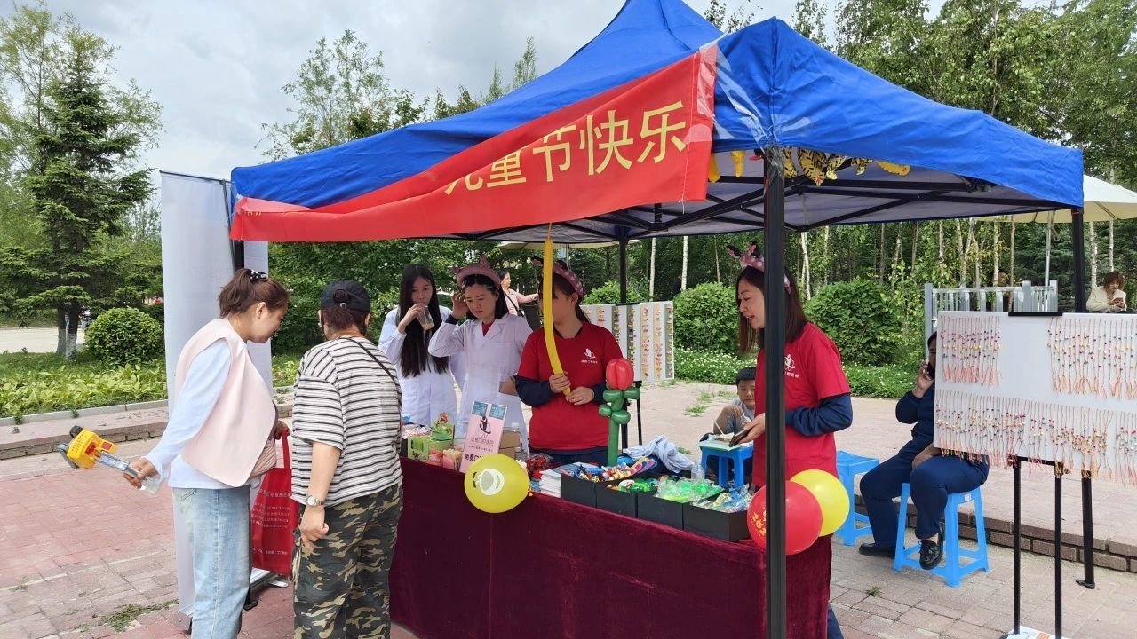 微笑護(hù)航，關(guān)愛(ài)成長(zhǎng)