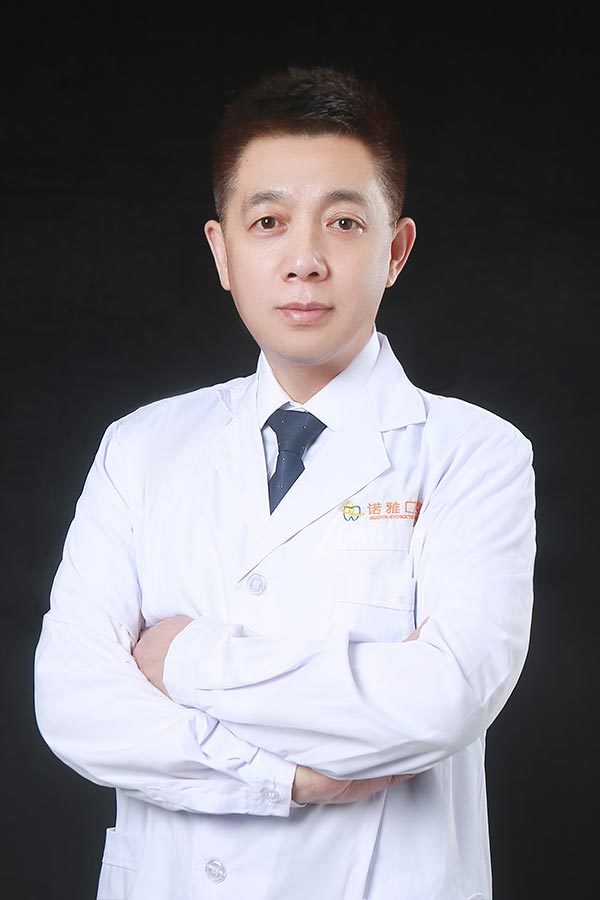 賈鵬 臨床主任