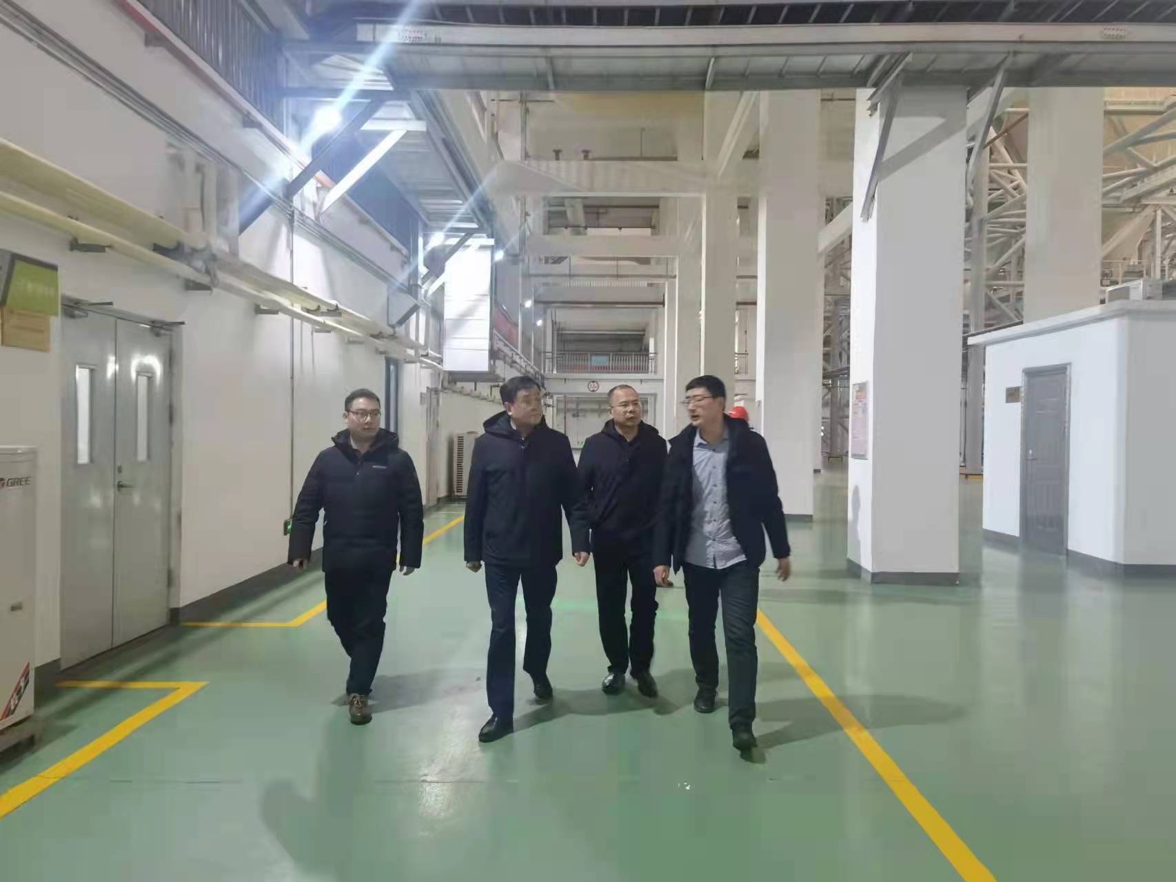 集团领导桂兹军带队慰问黑麋峰垃圾发电维保项目员工